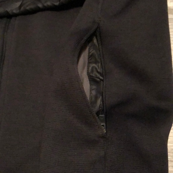 Boys Under Armour Swacket - Picture 2 of 5